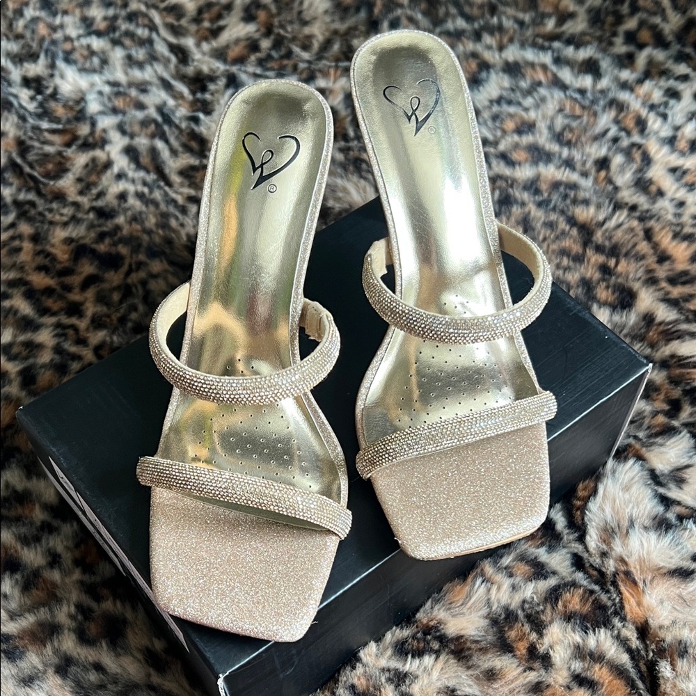 Windsor Gold Heels